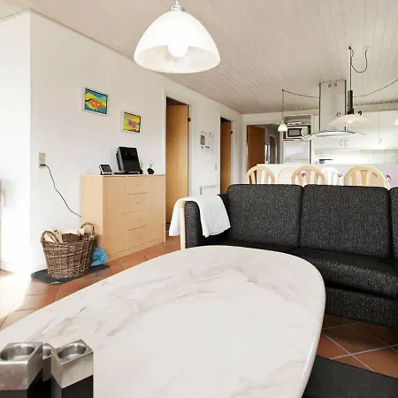 6 Person Holiday In Harbo Re *